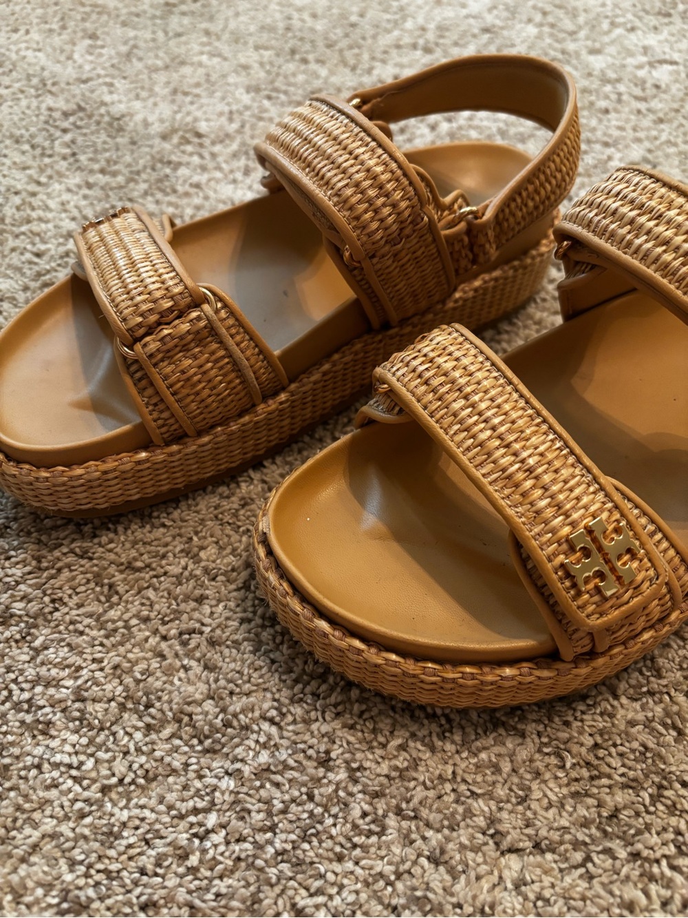 Like new! TORY BURCH Kira Sport Sandal. Size 8.5 - Picture 5 of 9